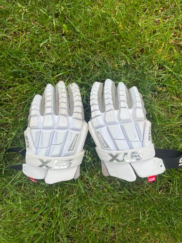 STX Surgeon RZR2 Lacrosse Gloves (Used)
