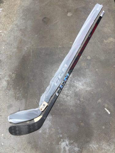 Hockey Stick Bundle | New CCM Jetspeed FT7 Pro Hockey Stick Left Hand (Senior-P28-66") SAARELLA