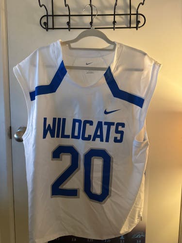 White Large Men's Nike Jersey (New)