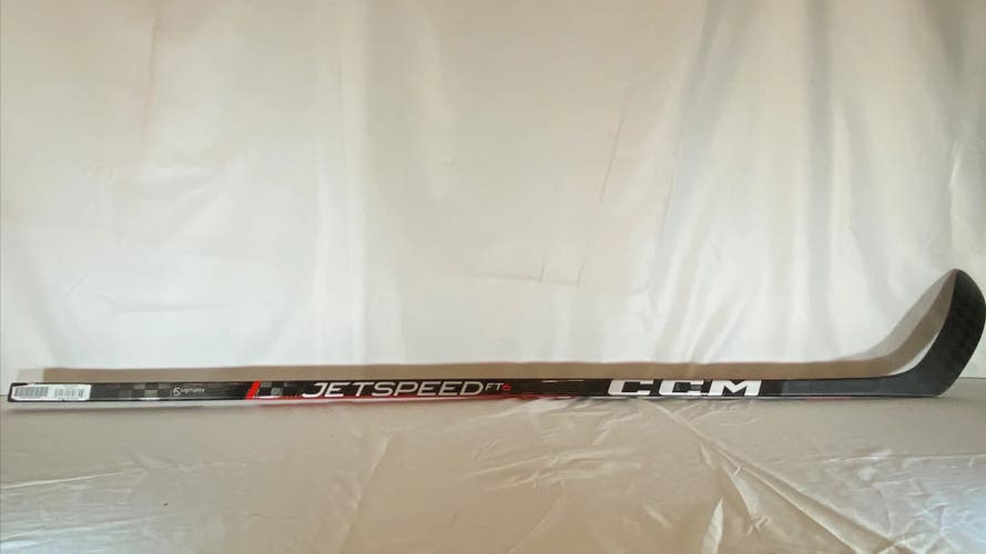 Intermediate CCM JetSpeed FT6 Right Handed Hockey Stick P28 65 Flex (New)