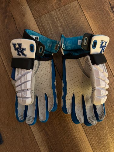 Maverik Shift Lacrosse Gloves (New)