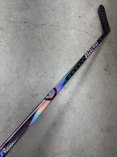 82 Flex P28M Senior Bauer Proto2 Left Hand Hockey Stick Pro Stock (Used)