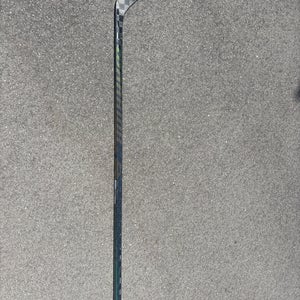 Senior Warrior Covert QR6 Pro Right Handed Hockey Stick 85 Flex Pro Stock (New)