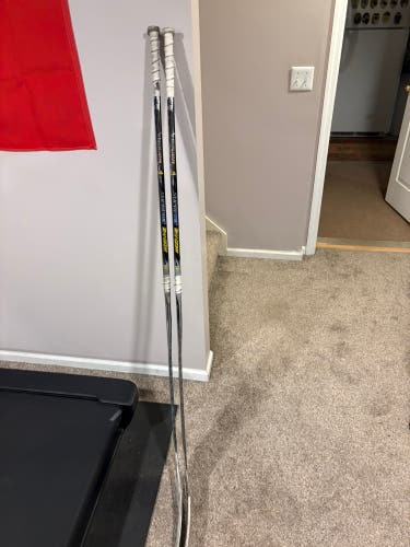 Senior Bauer Supreme Shadow Regular Goalie Stick 26" Paddle (Used)