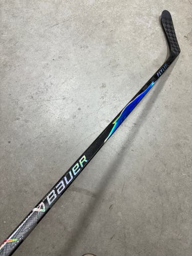 77 Flex P28 Senior Bauer Flylite Left Hand Hockey Stick Pro Stock (Used)