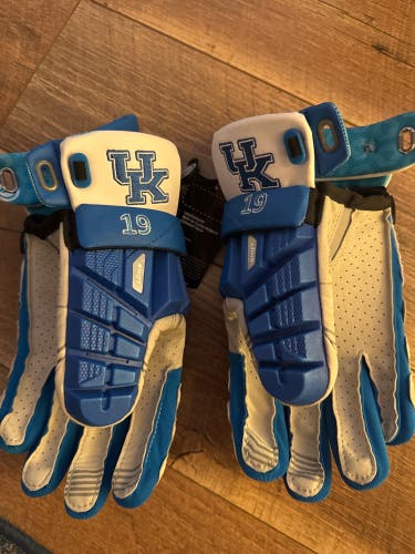 Maverik Shift Lacrosse Gloves (New)