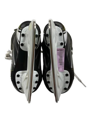 Used CCM 9040 Youth Hockey Skate Youth 09.0 11847-S000035341