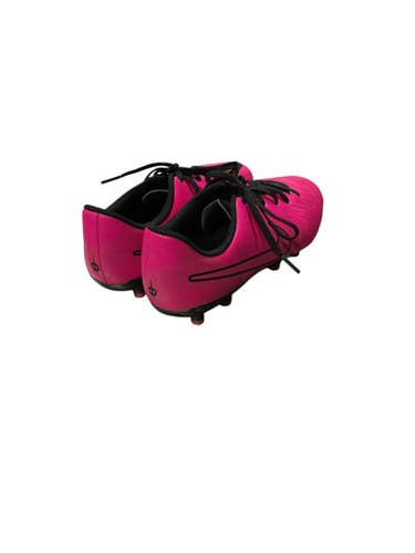 Used Nike Soccer Cleats Pink Junior 05.5 11847-S000034991
