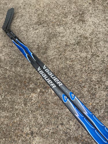 BAUER VAPOR Flylite Pro Stock Hockey Stick Grip P92M 87 Flex Right 89136