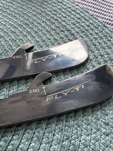 Bauer FLY - Ti 280 mm (New)