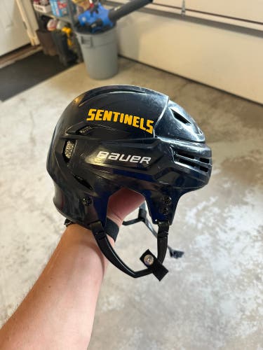Medium Bauer Re-Akt 70 Helmet (Used)