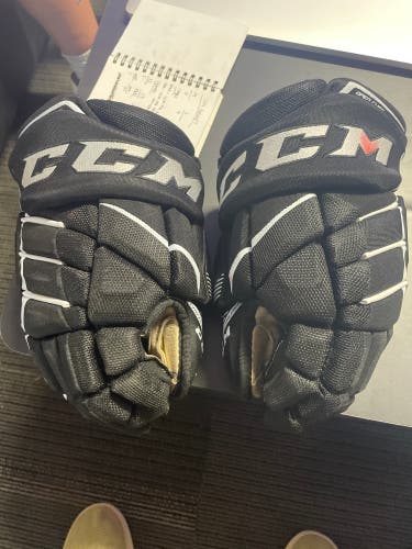 CCM JetSpeed FT390 Gloves 13" (Used)