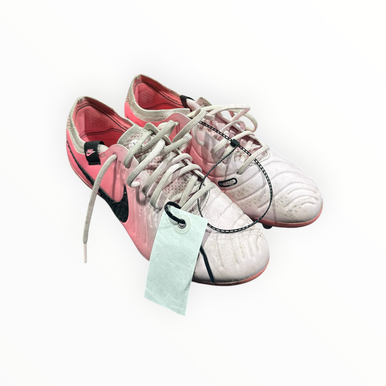 Used Nike Soccer Cleats Pink Senior 6.5 11375-S000377823