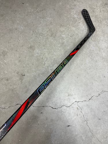 70 Flex P92 Senior Bauer Tracer Left Hand Hockey Stick Pro Stock (Used)