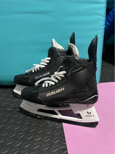 Bauer Supreme Shadow Hockey Skates Pro Stock 10.5 (Used)
