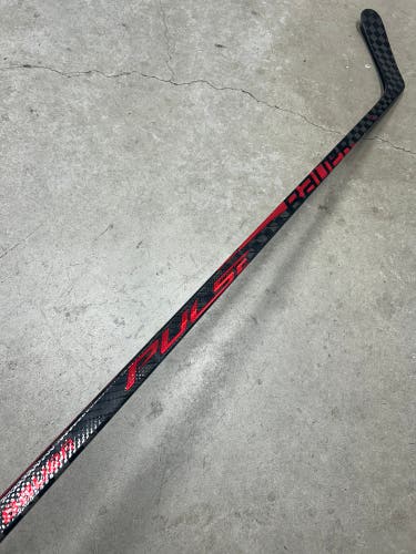 82 Flex P92 Senior Bauer Pulse Left Hand Hockey Stick Pro Stock (Used)