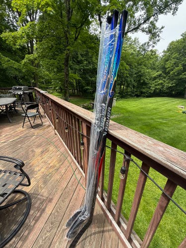 Senior Bauer Vapor Flylite Right Handed Hockey Stick P88 77 Flex (New)