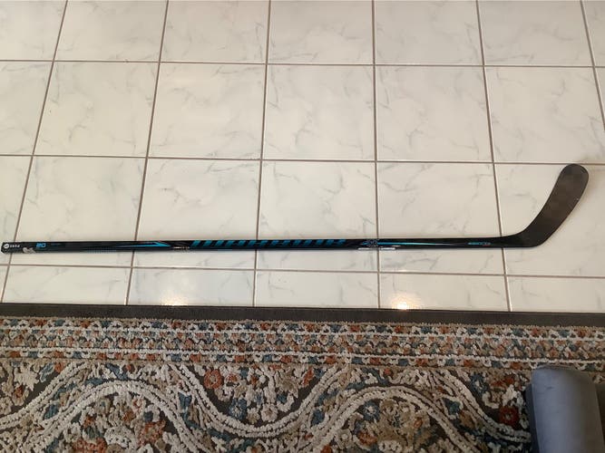 Intermediate Warrior Covert QR6 Pro Left Hand Hockey Stick P92 55 Flex Pro Stock (Used)