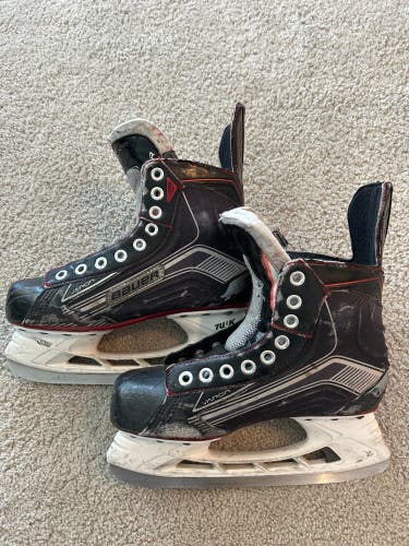 2015 Bauer Vapor X500 Hockey Skates Size 5 (Used)