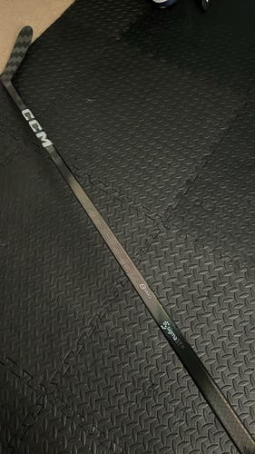 Senior CCM JetSpeed FT8 Pro Right Handed Hockey Stick P28M 80 Flex (New)