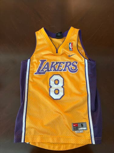 Kobe Bryant #8 Lakers Jersey (Youth Small)