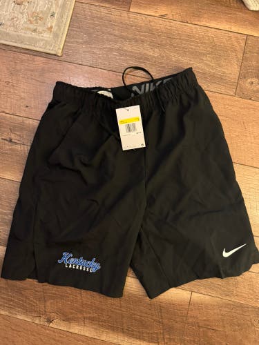 Black Small Men's Nike Shorts (New)