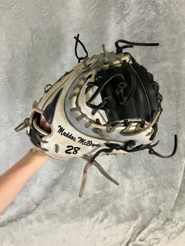White Rawlings Heart of the Hide PROCM41-23 RH Catcher's Baseball Glove 34" (Used)