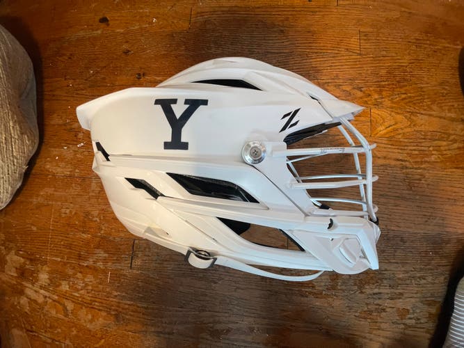 Yale Issued Cascade Z Helmet (New)
