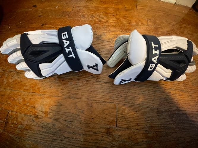 Yale Lacrosse Gait Lacrosse Gloves (New)