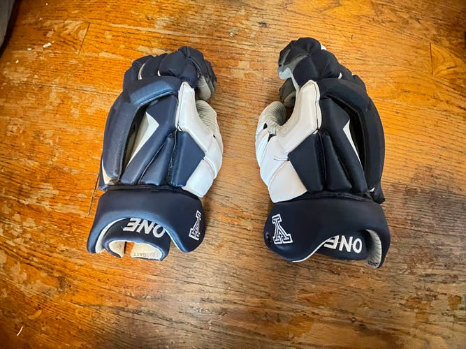 Yale Issued Gait Lacrosse Gloves (New)