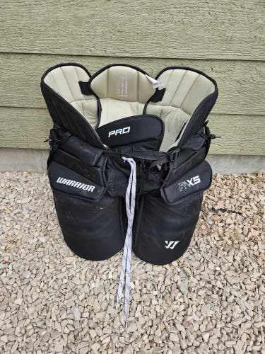 Senior XXL 2025 Warrior Ritual X5 Pro Hockey Goalie Pants (Used)