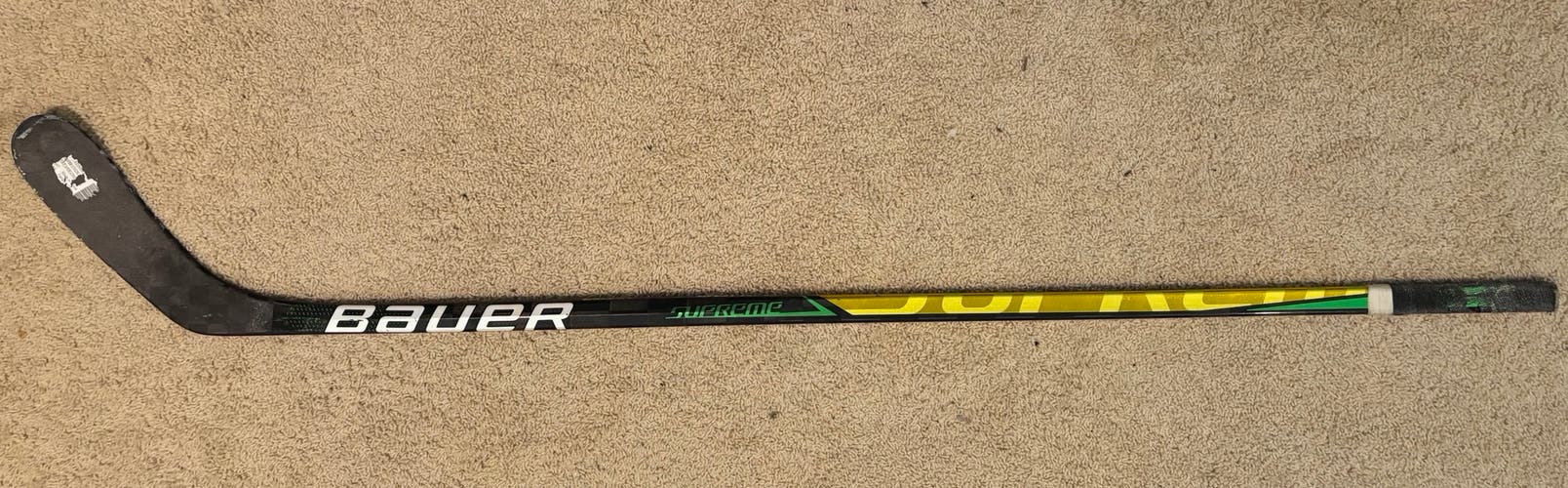 Intermediate Bauer Supreme Ultrasonic Right Handed Hockey Stick P28 55 Flex (Used)