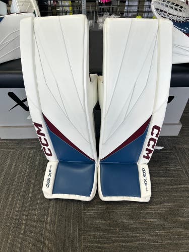 NEW Pro Stock 34" CCM Axis XF Pro Goalie Pads