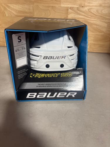 Small Bauer Re-Akt 150 Helmet (New)