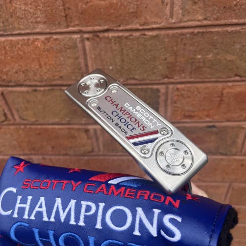 New Scotty Cameron Champions Choice Newport 2.5 Plus Button Back 34 Putter Rh