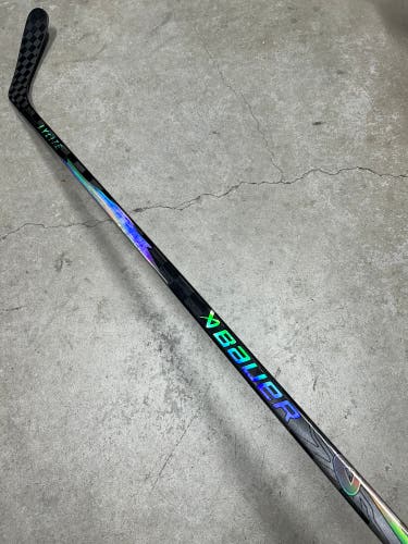 77 Flex P90TM Senior Bauer Flylite Right Hand Hockey Stick Pro Stock (Used)