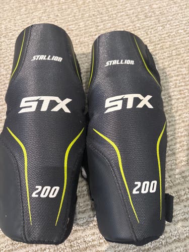 Small Youth STX Stallion 200 Arm Pads (New)