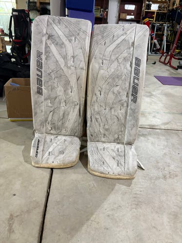 30" Bauer Supreme One70 Goalie Leg Pads (Used)