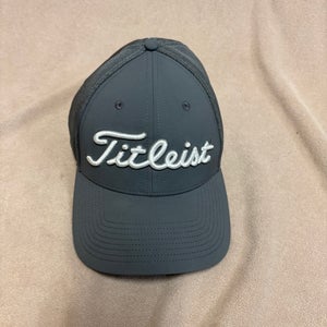 Gray Men's Large/Extra Large Titleist Hat (Used)