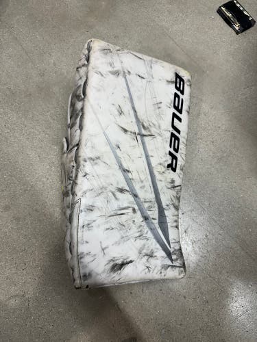 Bauer Vapor Hyperlite 2 Blocker (Used)