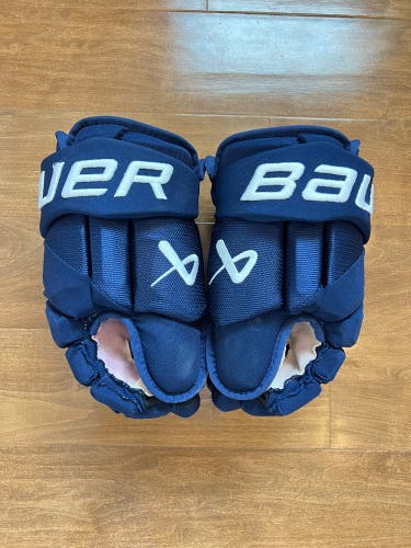 NHL Pro Stock 14” Bauer Vapor Hyperlite Hockey Gloves Florida Panthers Mahura