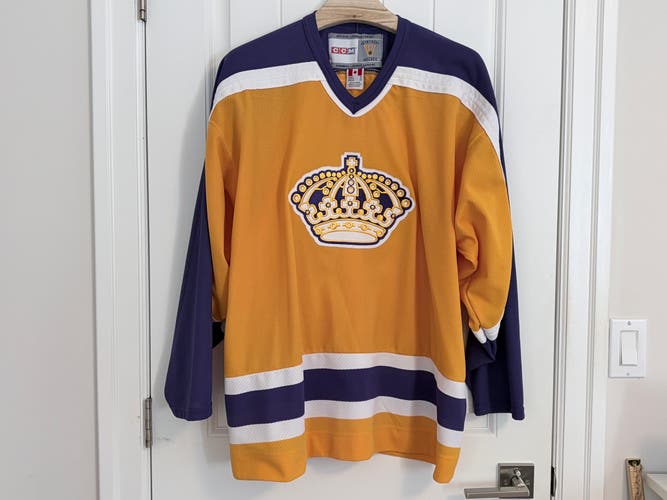Authentic Nike CCM Vintage LA Los Angeles Kings Yellow Purple Jersey Size XL
