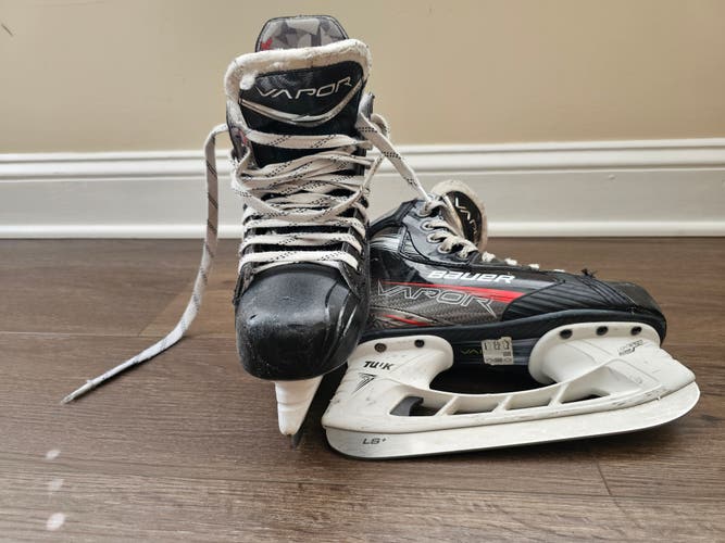 Bauer Vapor X Select Hockey Skates Regular Width Size 4.5 (Used)