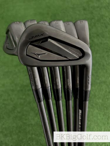 Mizuno JPX 925 Black Forged Iron Set 4-P / Dynamic Gold S400 115 Stiff