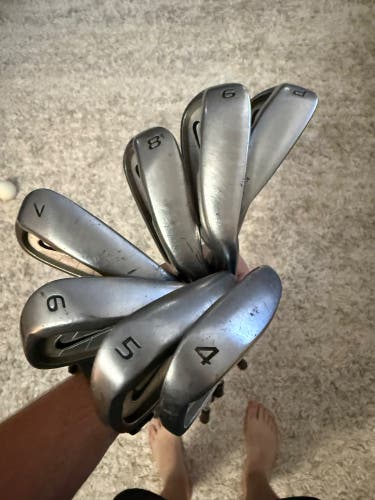 2004 Nike NDS Right Handed Iron Set Stiff Flex (Used)