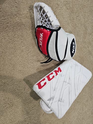 CCM Extreme Flex E4.5 Regular (Used)