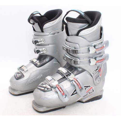Nordica Easy One 5 Ski Boots - Size 5 / Mondo 23 Used