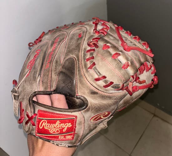 2022 Rawlings Heart of the Hide RH Catcher's Baseball Glove 34" (Used)