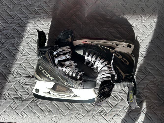 CCM Tacks XF Pro Hockey Skates Regular Width 8 (Used)