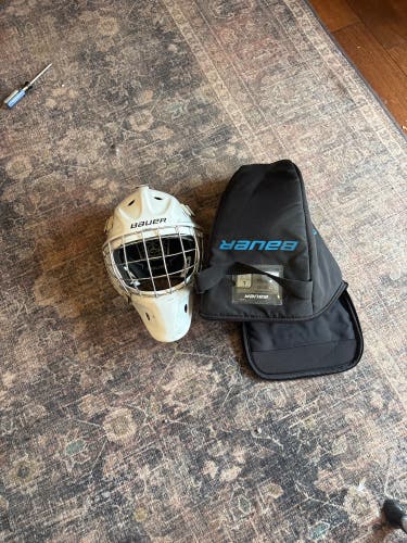 Senior Large Bauer NME Goalie Mask (Used)
